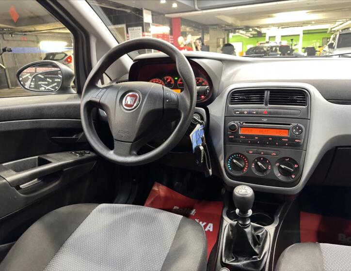 Fiat Grande Punto 23