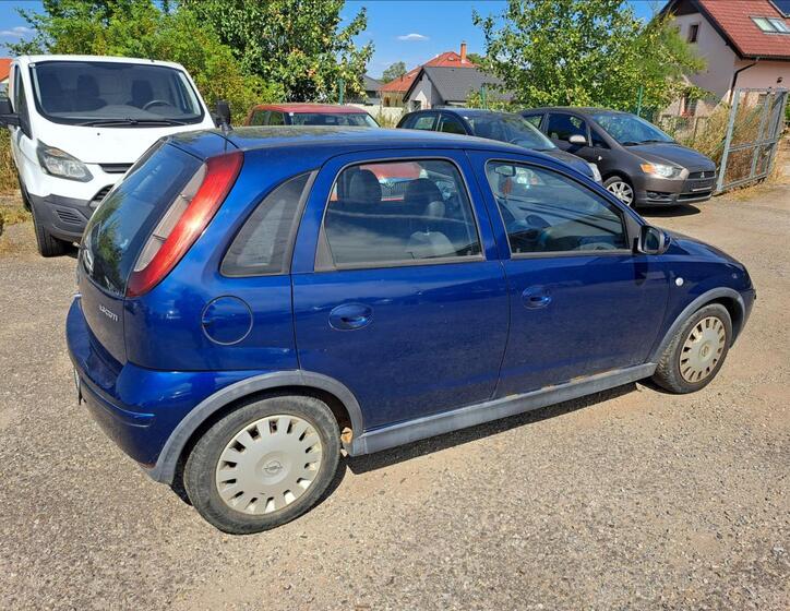 Opel Corsa 11
