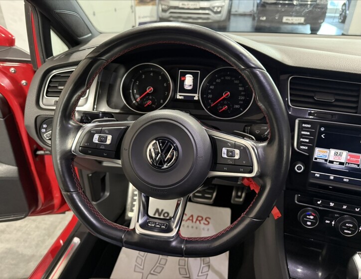 Volkswagen Golf 8