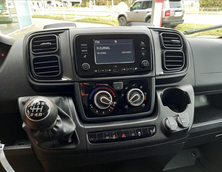 Toyota ProAce 12