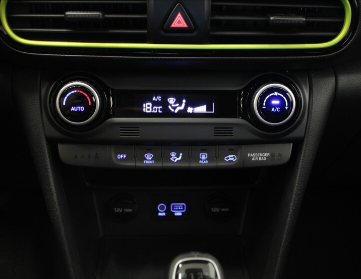 Hyundai Kona 12