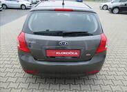 KIA Ceed 4