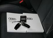 Audi e-tron 35
