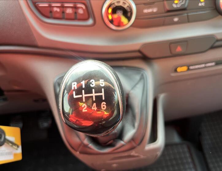 Ford Transit Custom 21