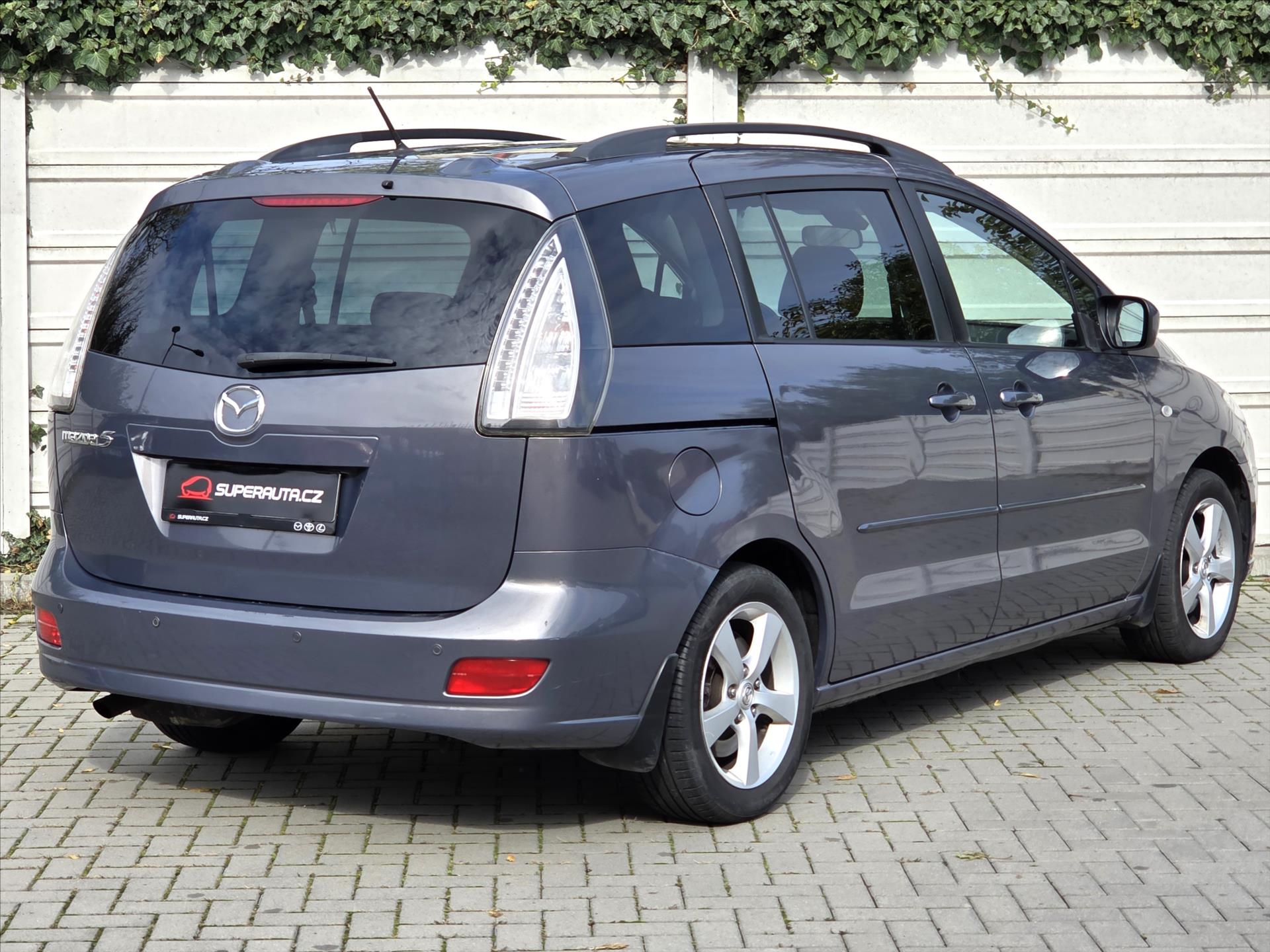 Mazda 5