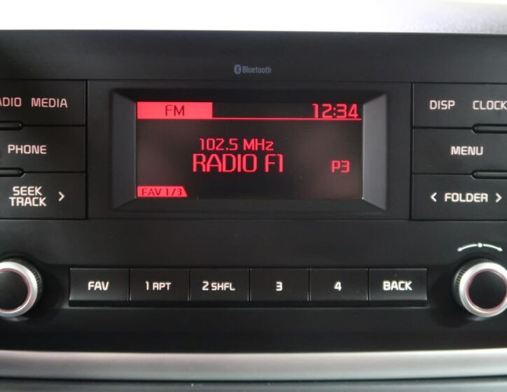 KIA Rio 17