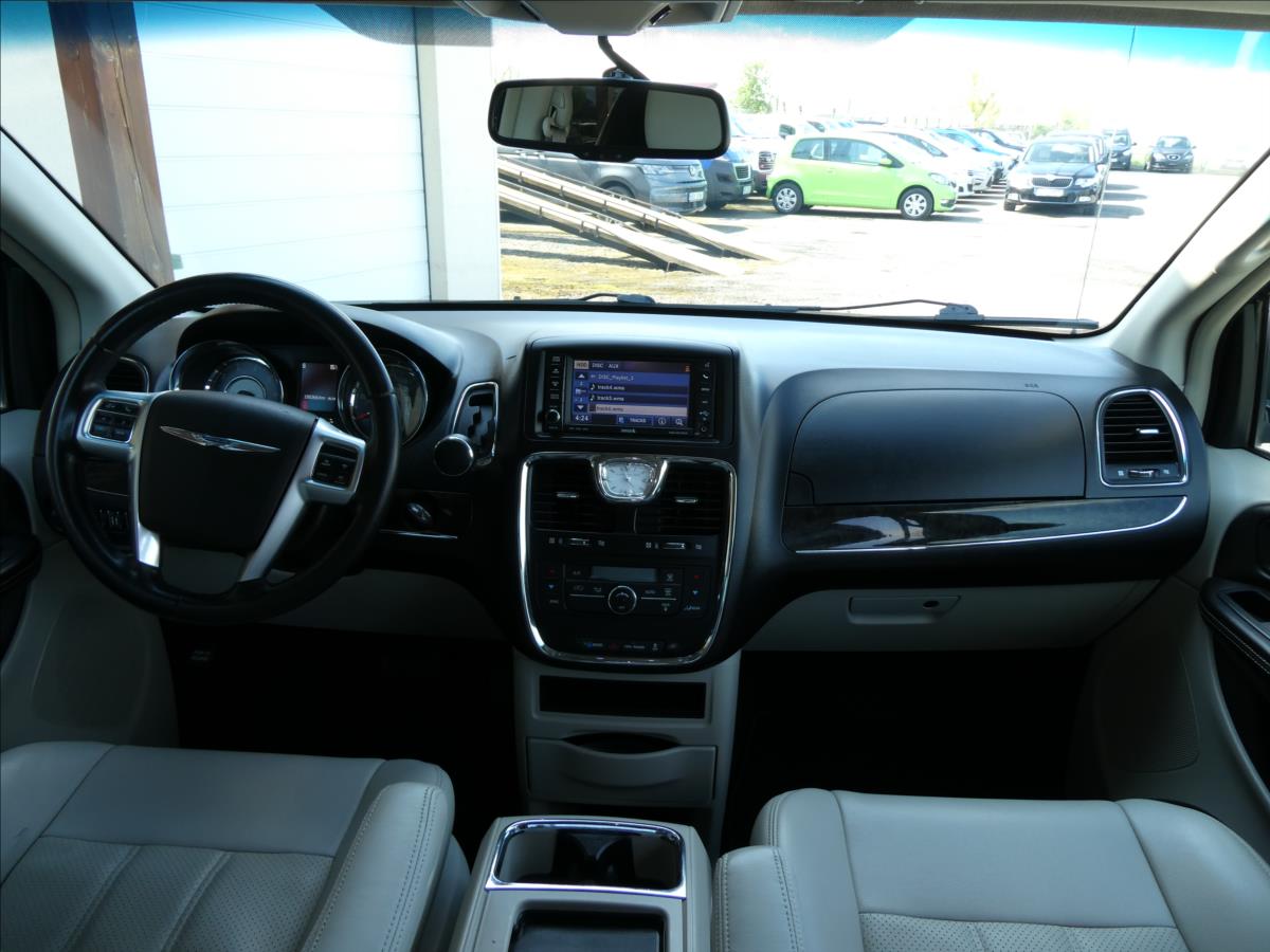 Chrysler Town & Country