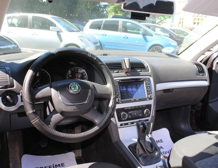 Škoda Octavia 10