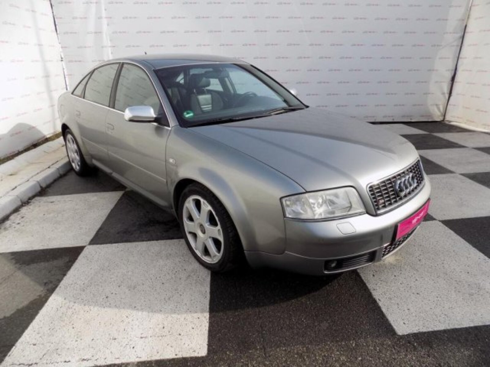 Audi S6 6
