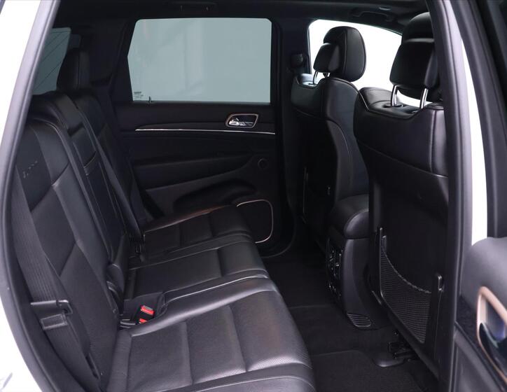Jeep Grand Cherokee 14