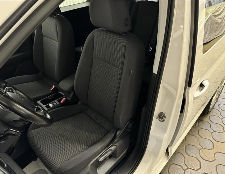 Volkswagen Caddy 28