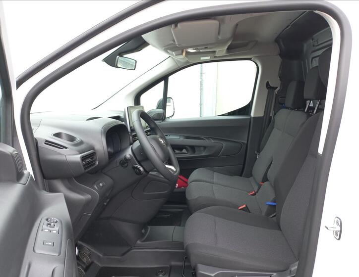 Toyota ProAce City 11