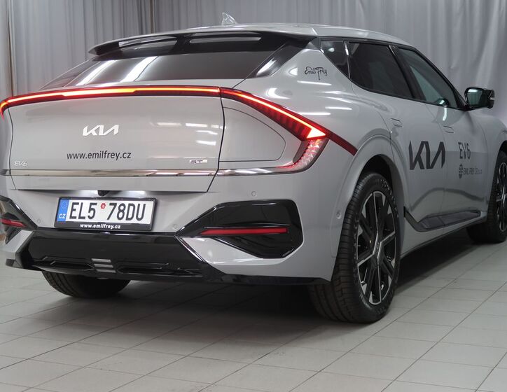KIA EV6 8