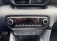 Toyota Yaris 7