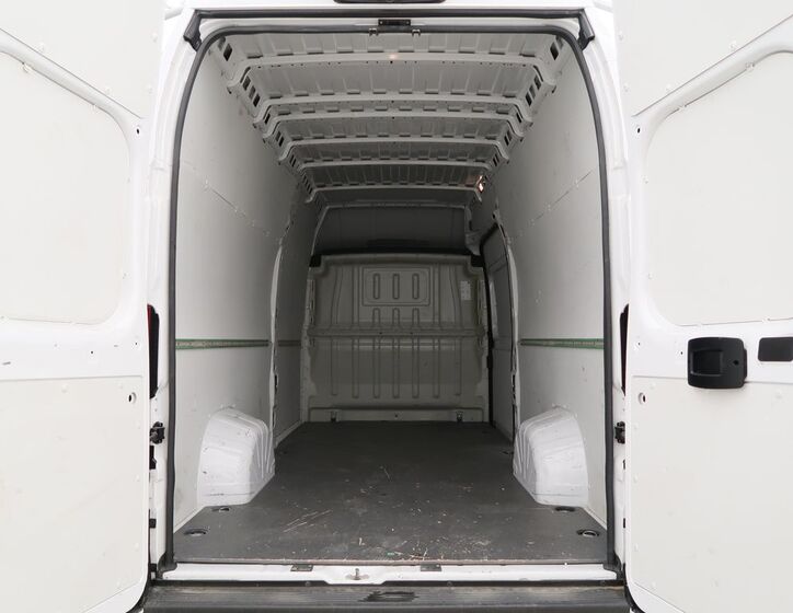 Opel Movano 11
