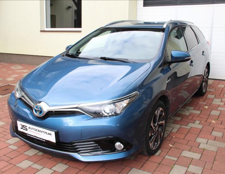 Toyota Auris 2