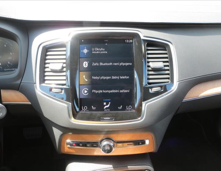 Volvo XC90 16