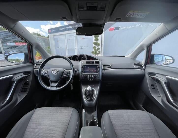 Toyota Verso 13