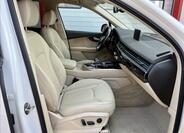 Audi Q7 22