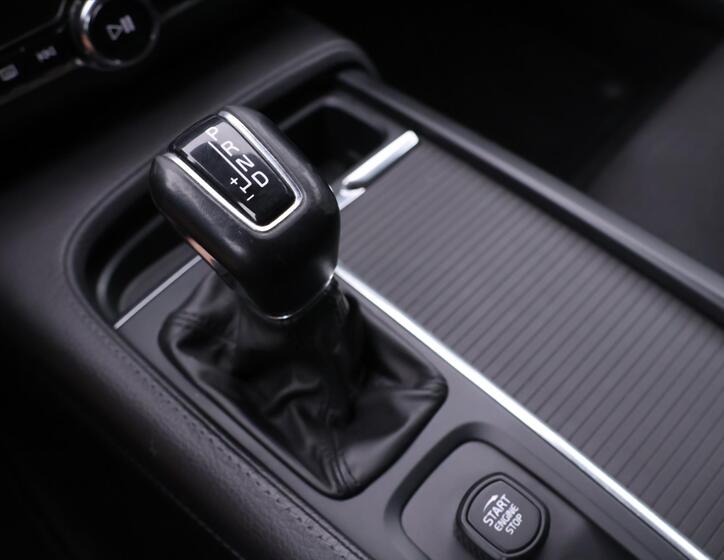 Volvo V90 29
