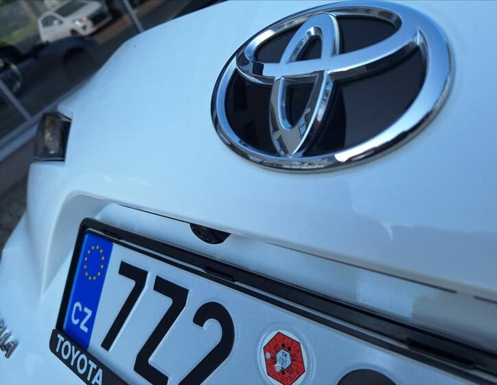Toyota Corolla 14