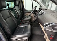 Ford Tourneo Custom 12
