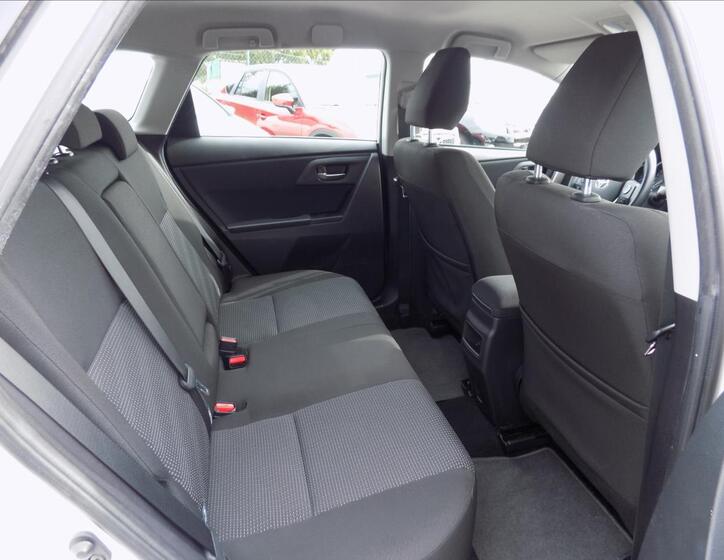Toyota Auris 23