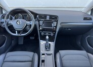 Volkswagen Golf 25