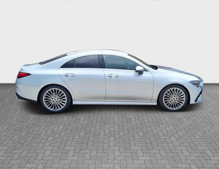 Mercedes-Benz CLA 6