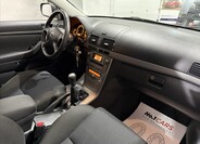 Toyota Avensis 18
