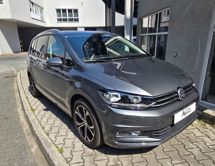 Volkswagen Touran 7