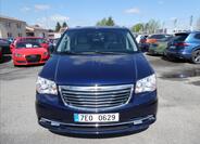 Chrysler Town & Country 2