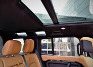 Land Rover Defender 37