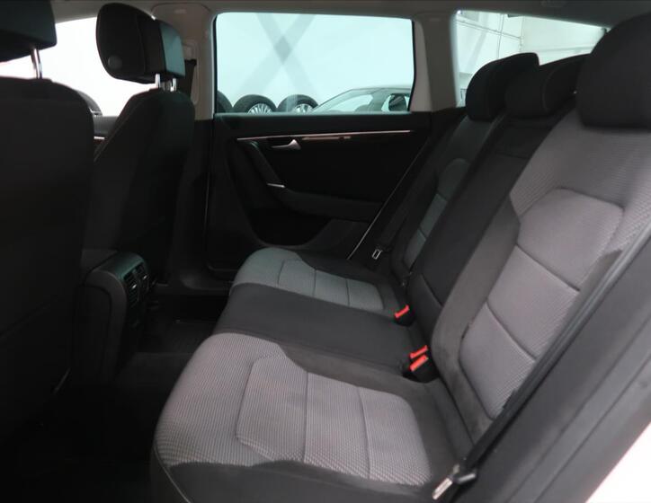 Volkswagen Passat 15