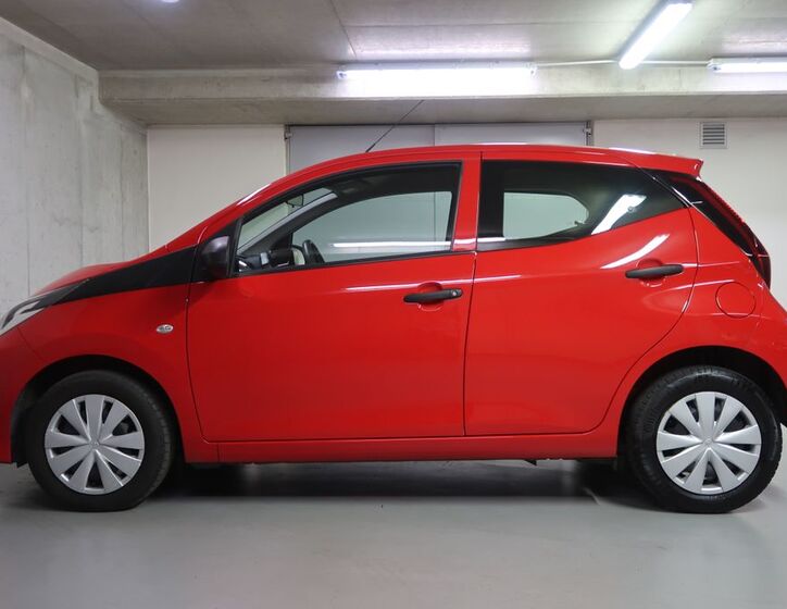 Toyota Aygo 8