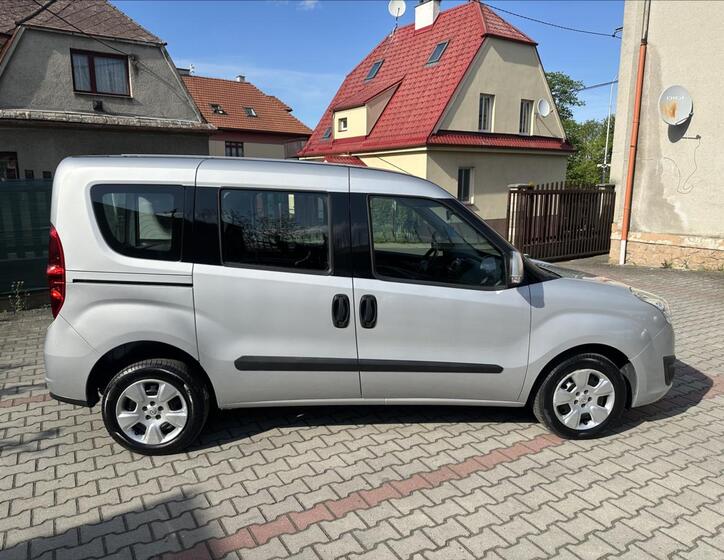 Opel Combo 1