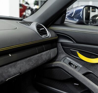 Porsche 718 19