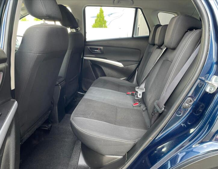 Suzuki SX4 S-Cross 10