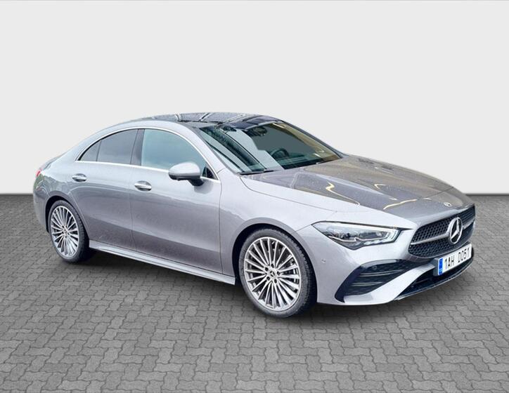 Mercedes-Benz CLA 7