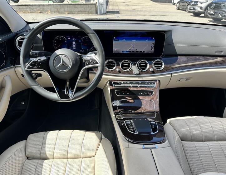 Mercedes-Benz Třídy E 9