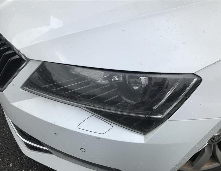 Škoda Superb 9