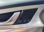 Hyundai Genesis 37