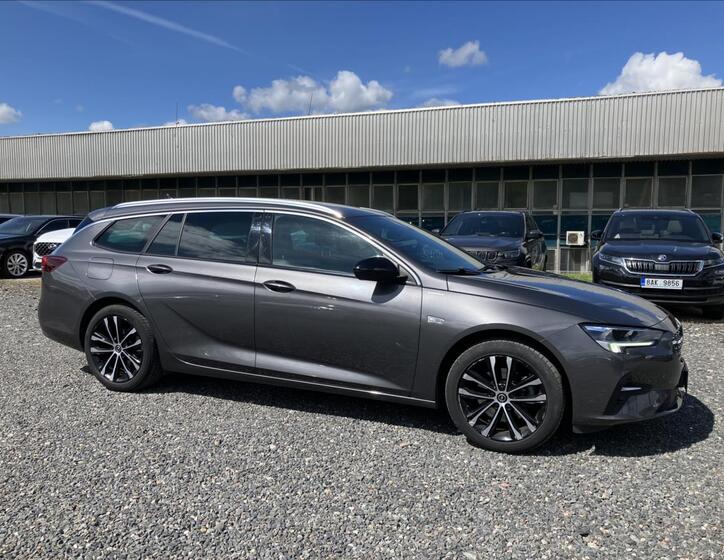 Opel Insignia 8