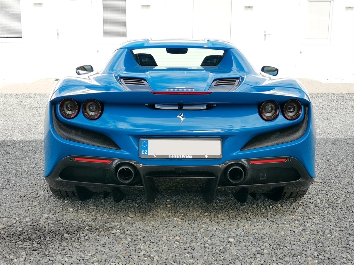 Ferrari F8