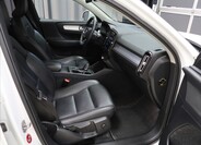 Volvo XC40 10