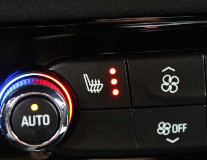 Opel Insignia 19