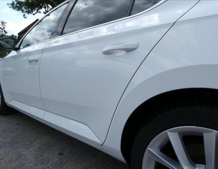 Škoda Superb 14