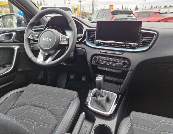 KIA Ceed 11
