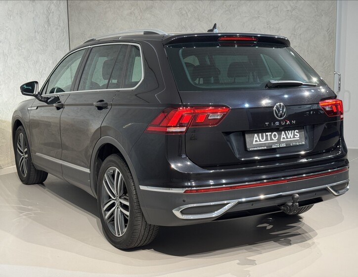 Volkswagen Tiguan 9