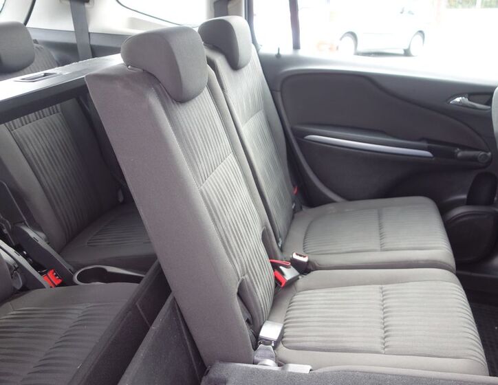 Opel Zafira 28